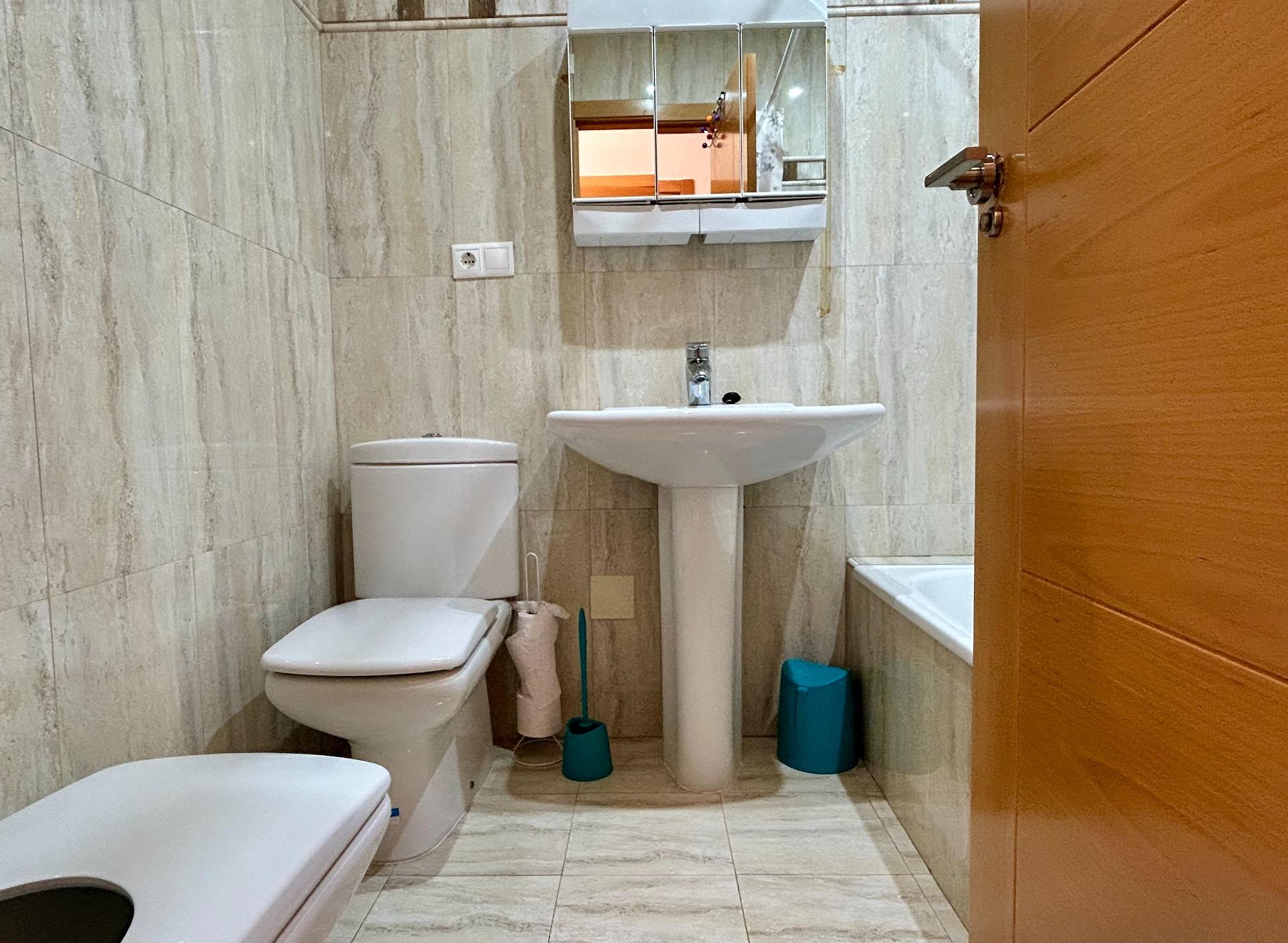 Master bedroom in apartment for sale in Torrevieja