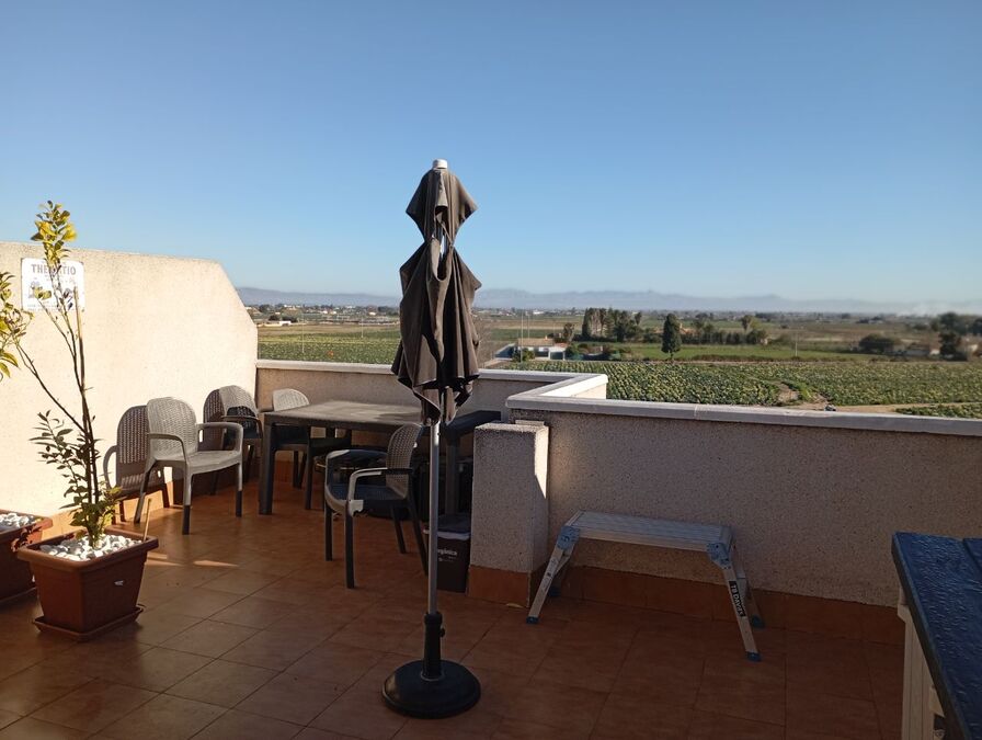 Dining area in duplex for sale in Daya Vieja