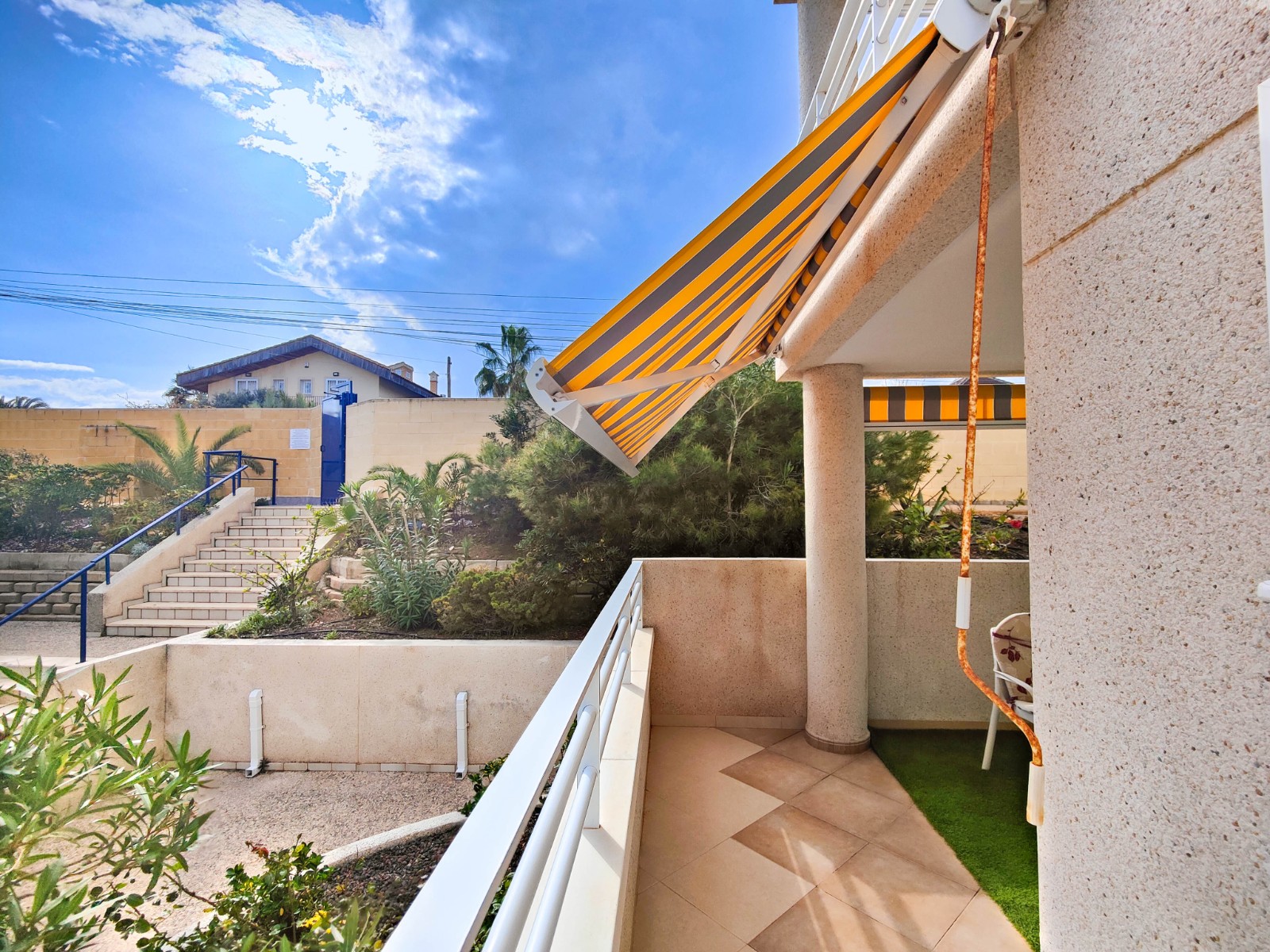 Living room in apartment for sale in Torrevieja