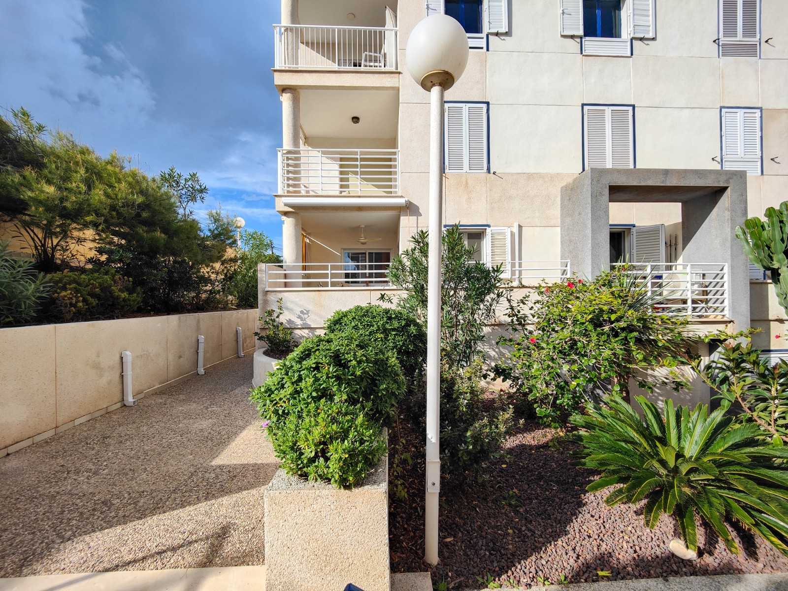 Bathroom in apartment for sale in Torrevieja