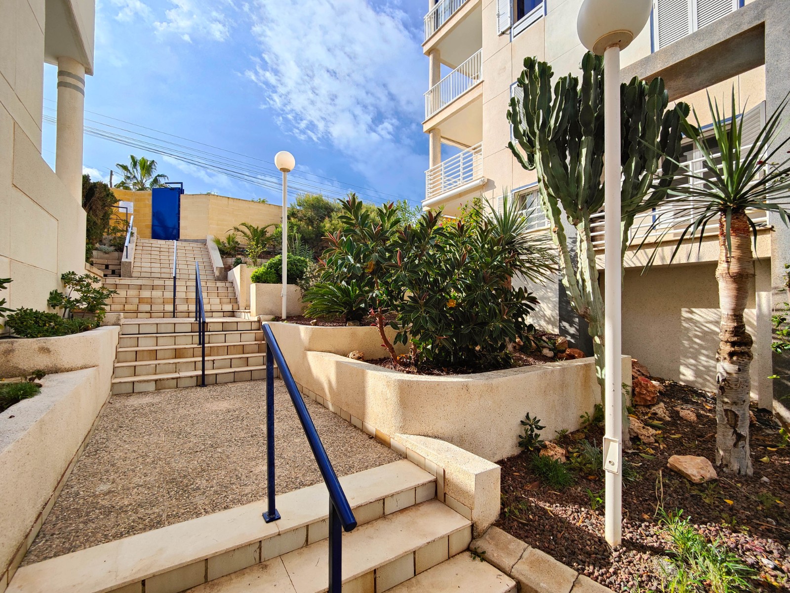 Terrace in apartment for sale in Torrevieja