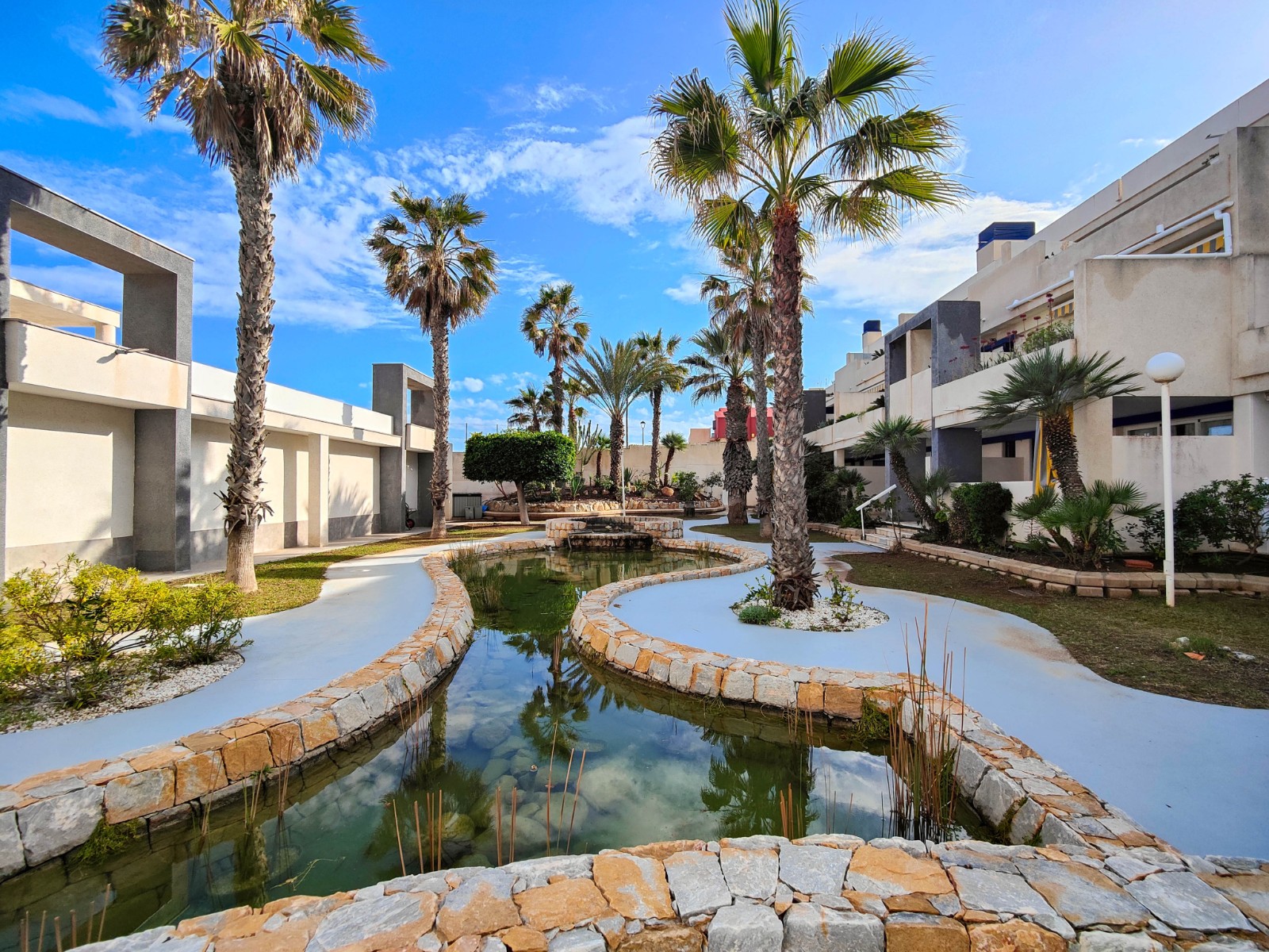 Bedroom in apartment for sale in Torrevieja