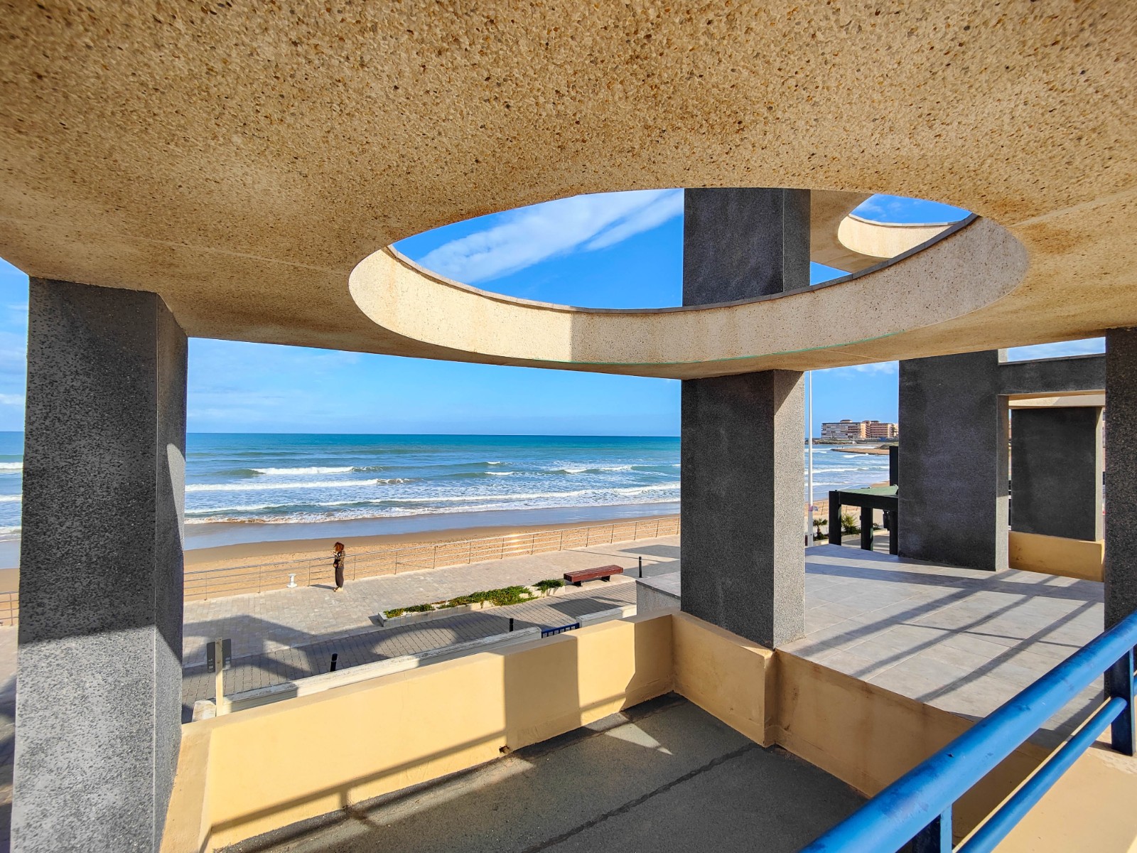 Kitchen in apartment for sale in Torrevieja
