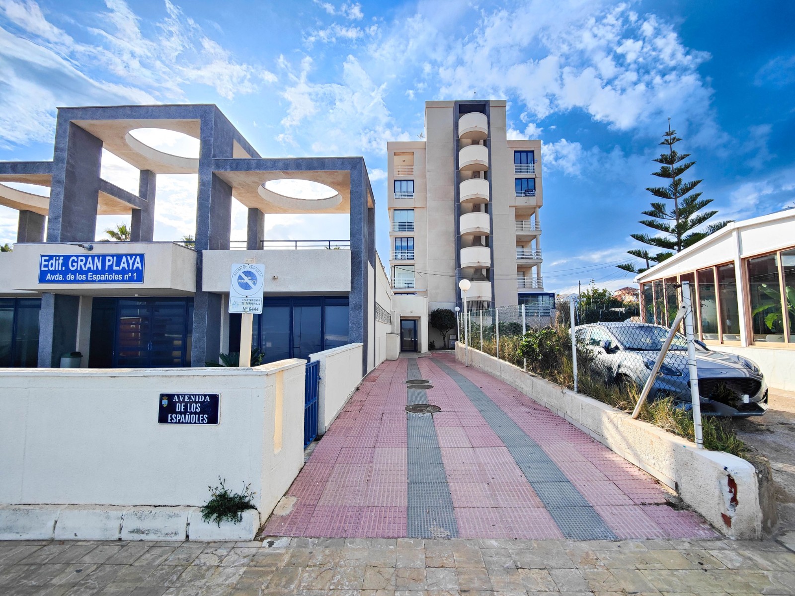 Terrace in apartment for sale in Torrevieja