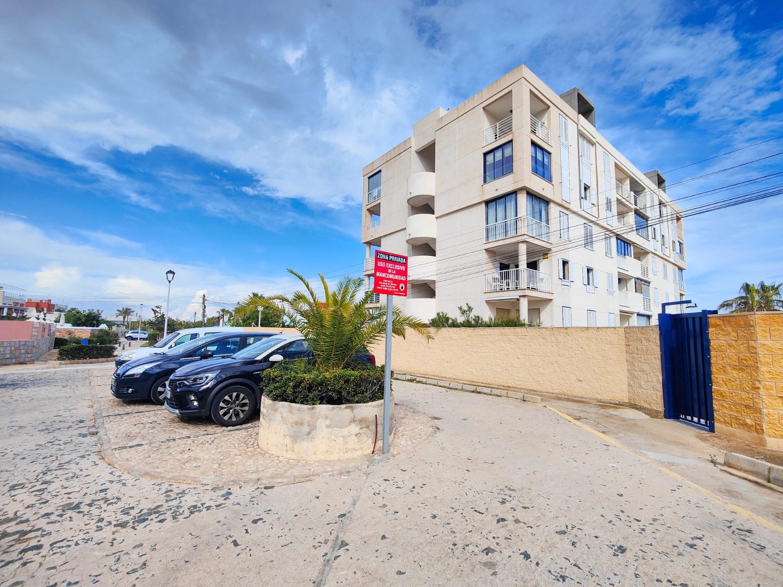 Dining area in apartment for sale in Torrevieja