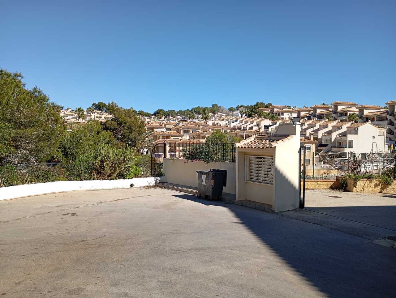 Bedroom in apartment for sale in Villamartin