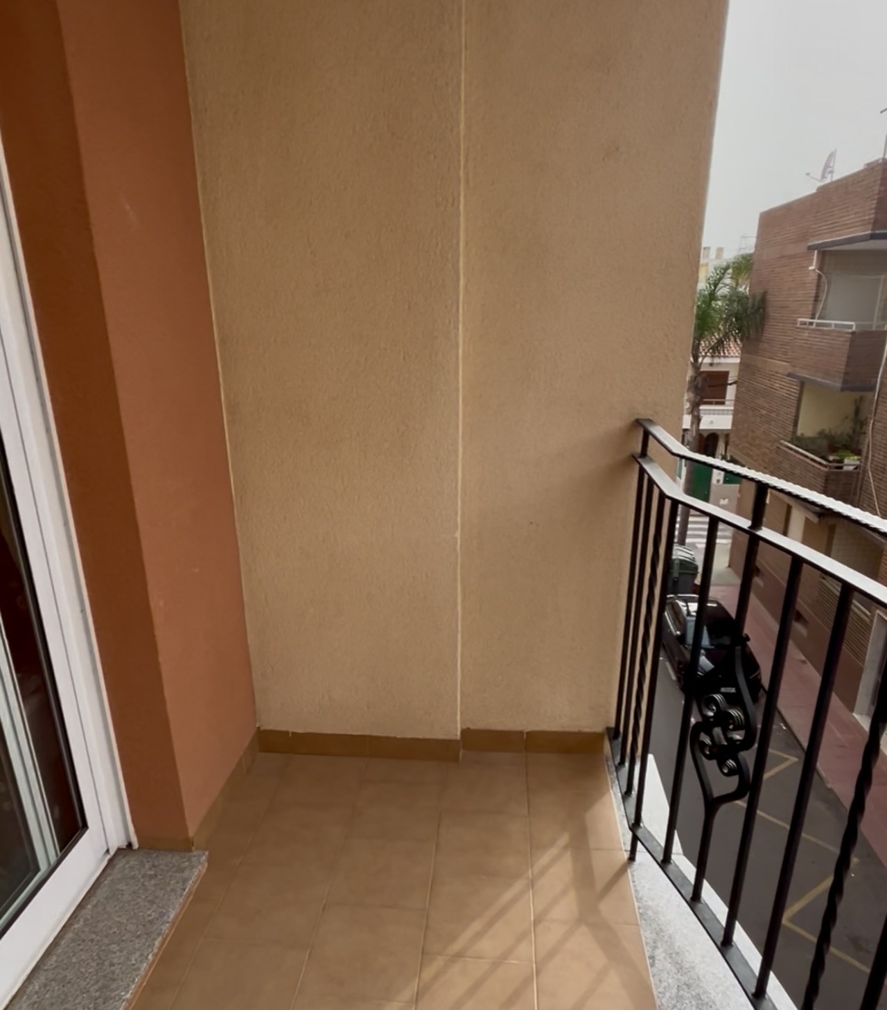 Master bedroom in apartment for sale in Los Alcazares