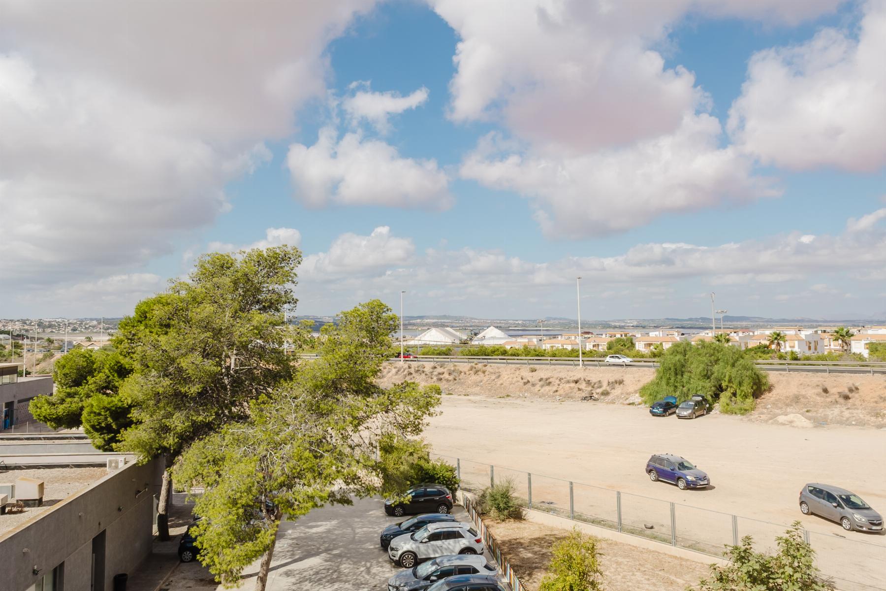 Master bedroom in apartment for sale in Torrevieja