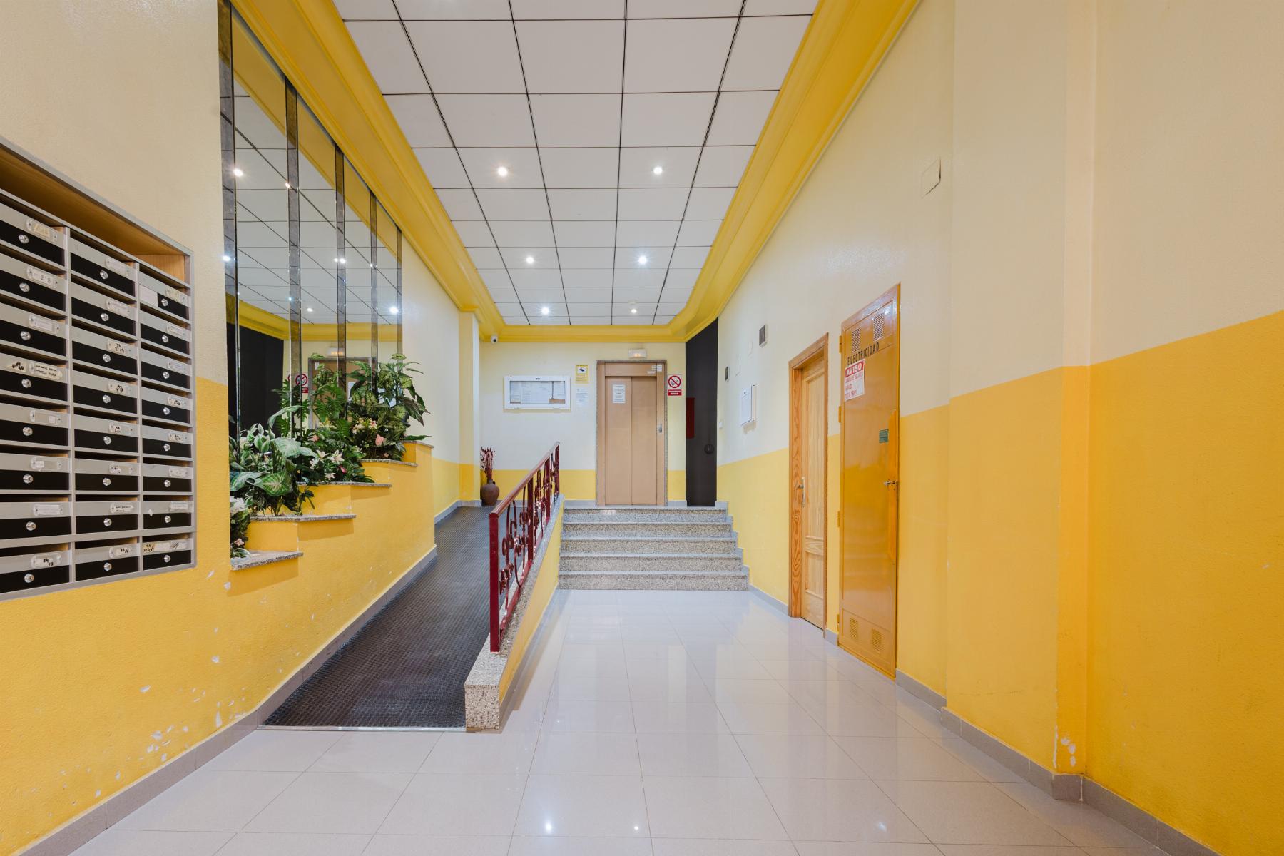 Bathroom in apartment for sale in Torrevieja