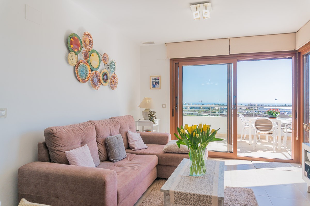Bedroom in apartment for sale in Orihuela Costa