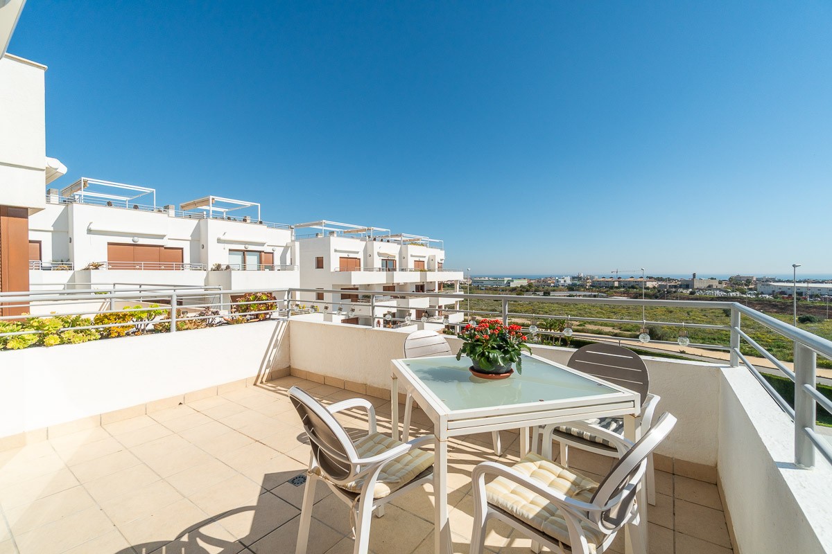 Kitchen in apartment for sale in Orihuela Costa