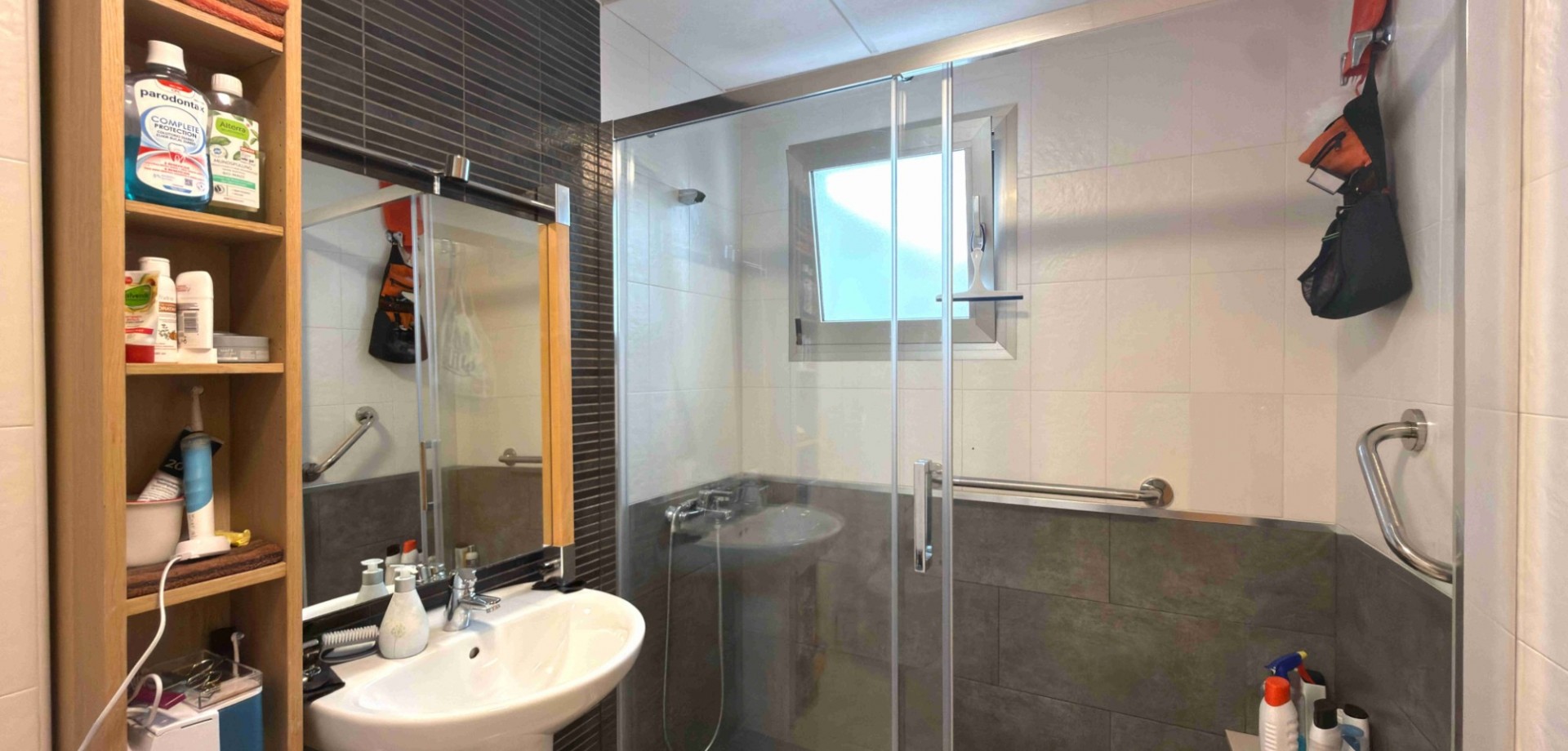 Bathroom in apartment for sale in San Miguel de Salinas