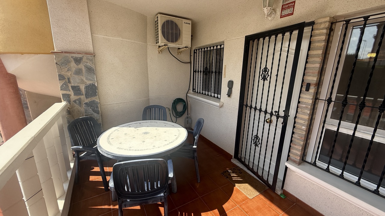 Terrace in apartment for sale in Villamartin