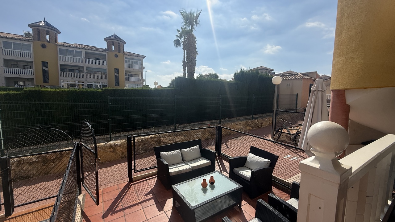 Dining area in apartment for sale in Villamartin