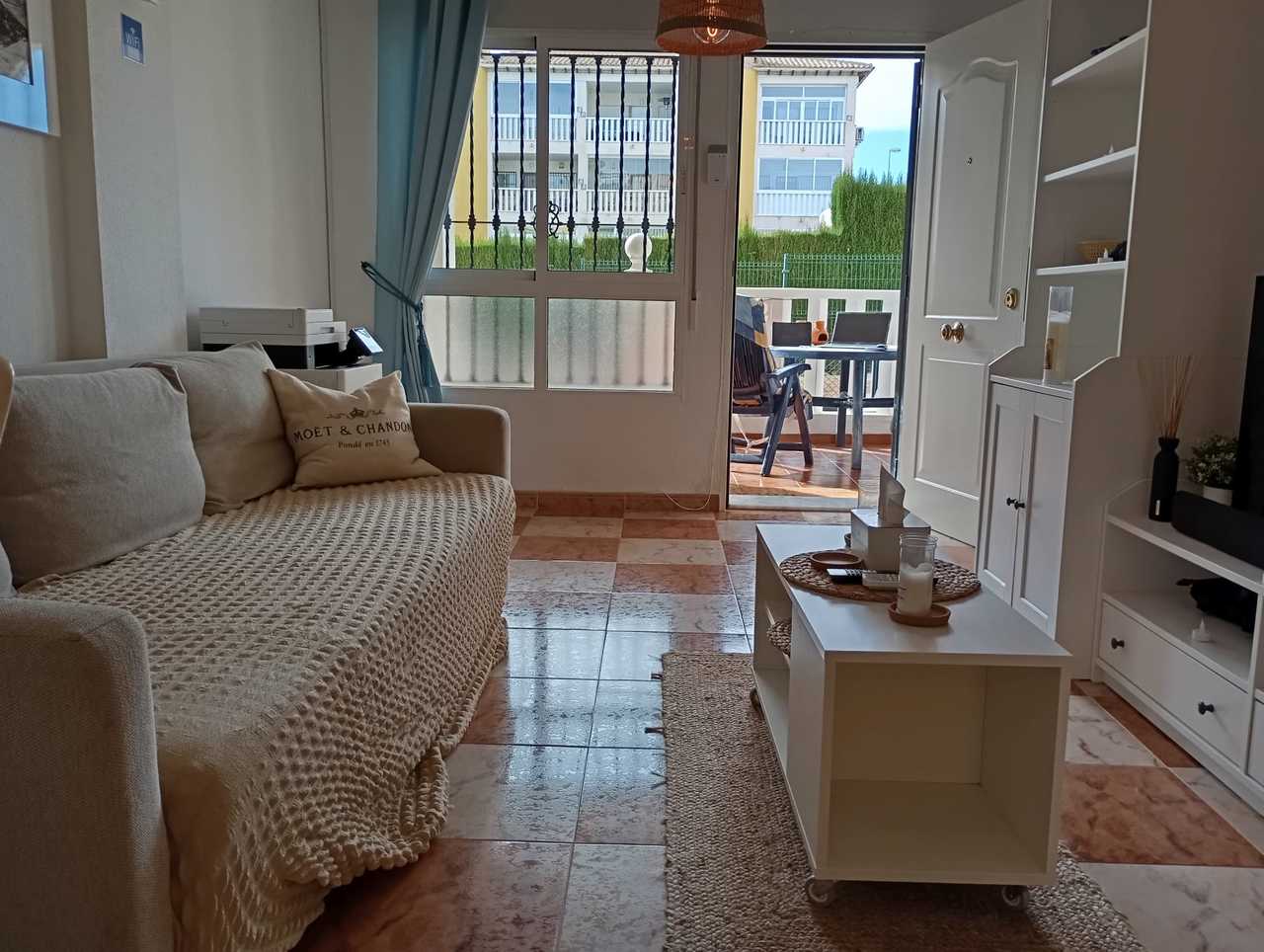 Bedroom in apartment for sale in Villamartin