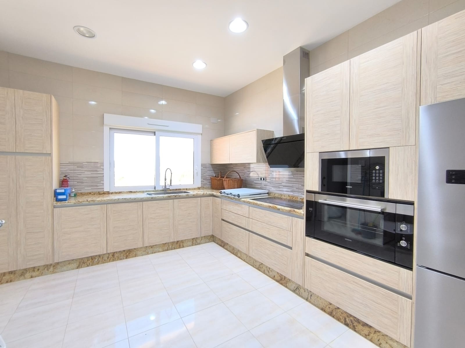 Terrace in villa for sale in Pinoso