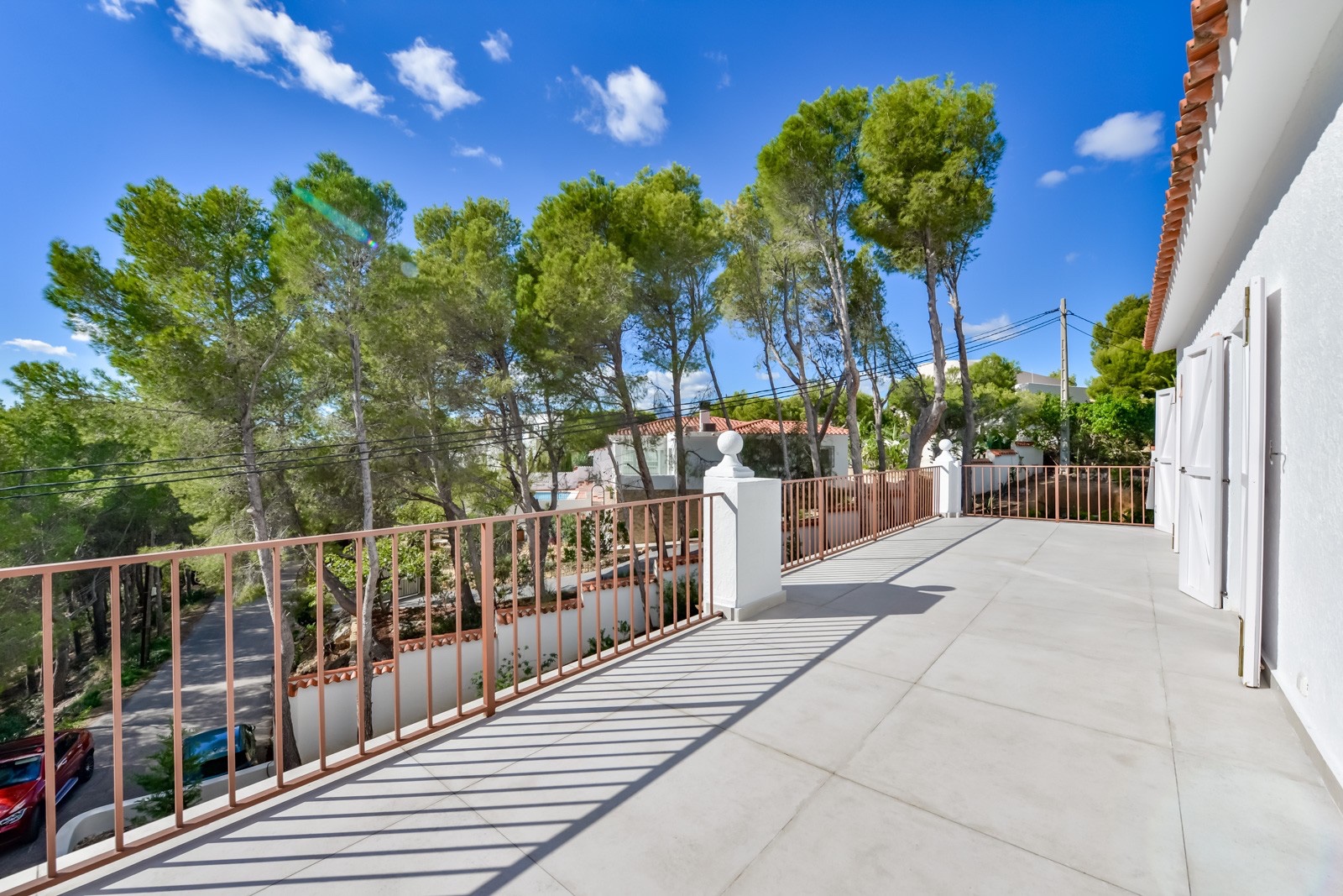 Master bedroom in villa for sale in Altea