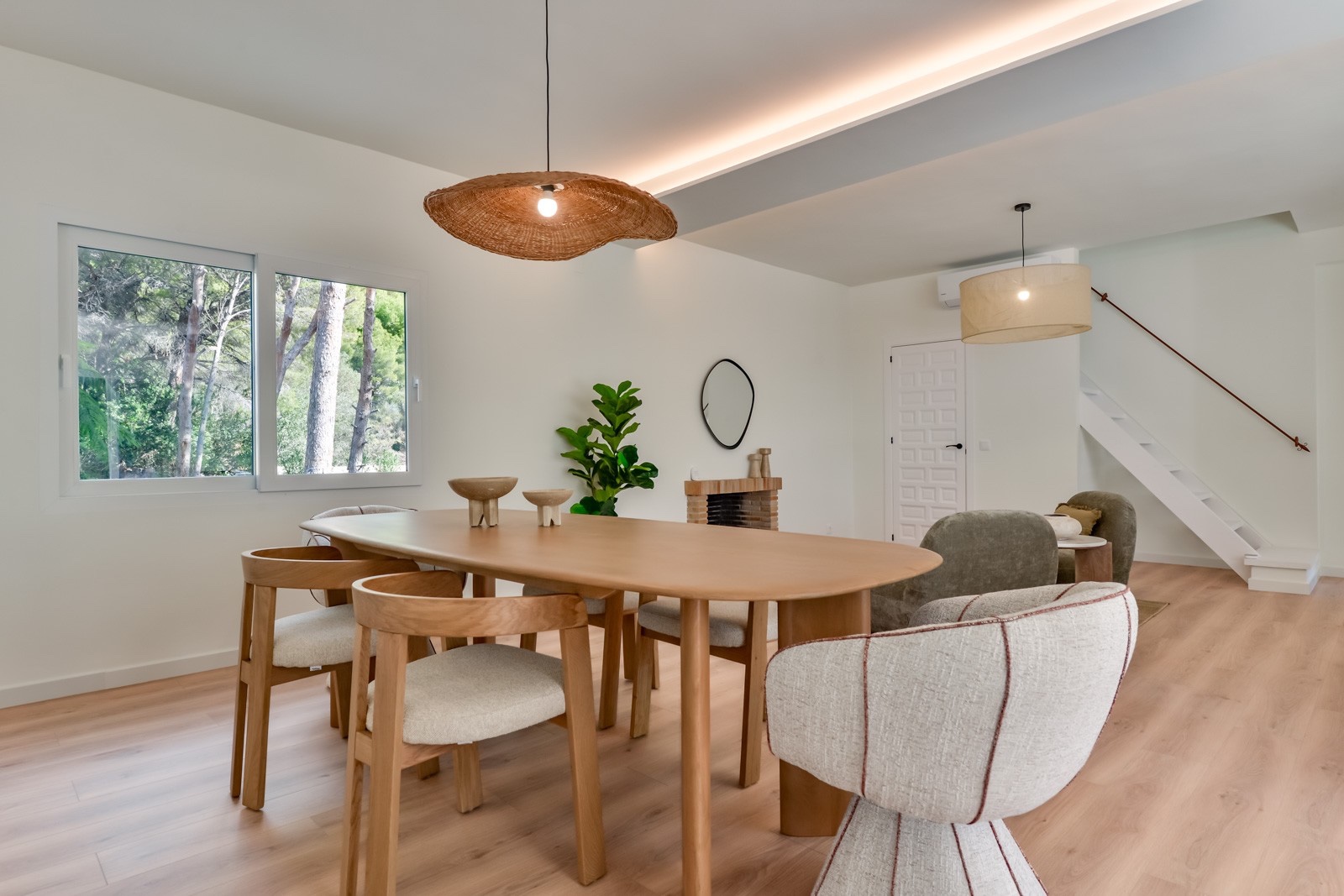 Dining area in villa for sale in Altea