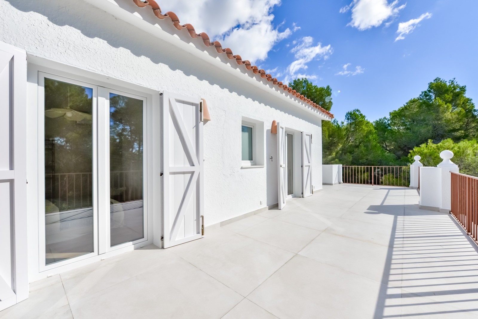 Bedroom in villa for sale in Altea