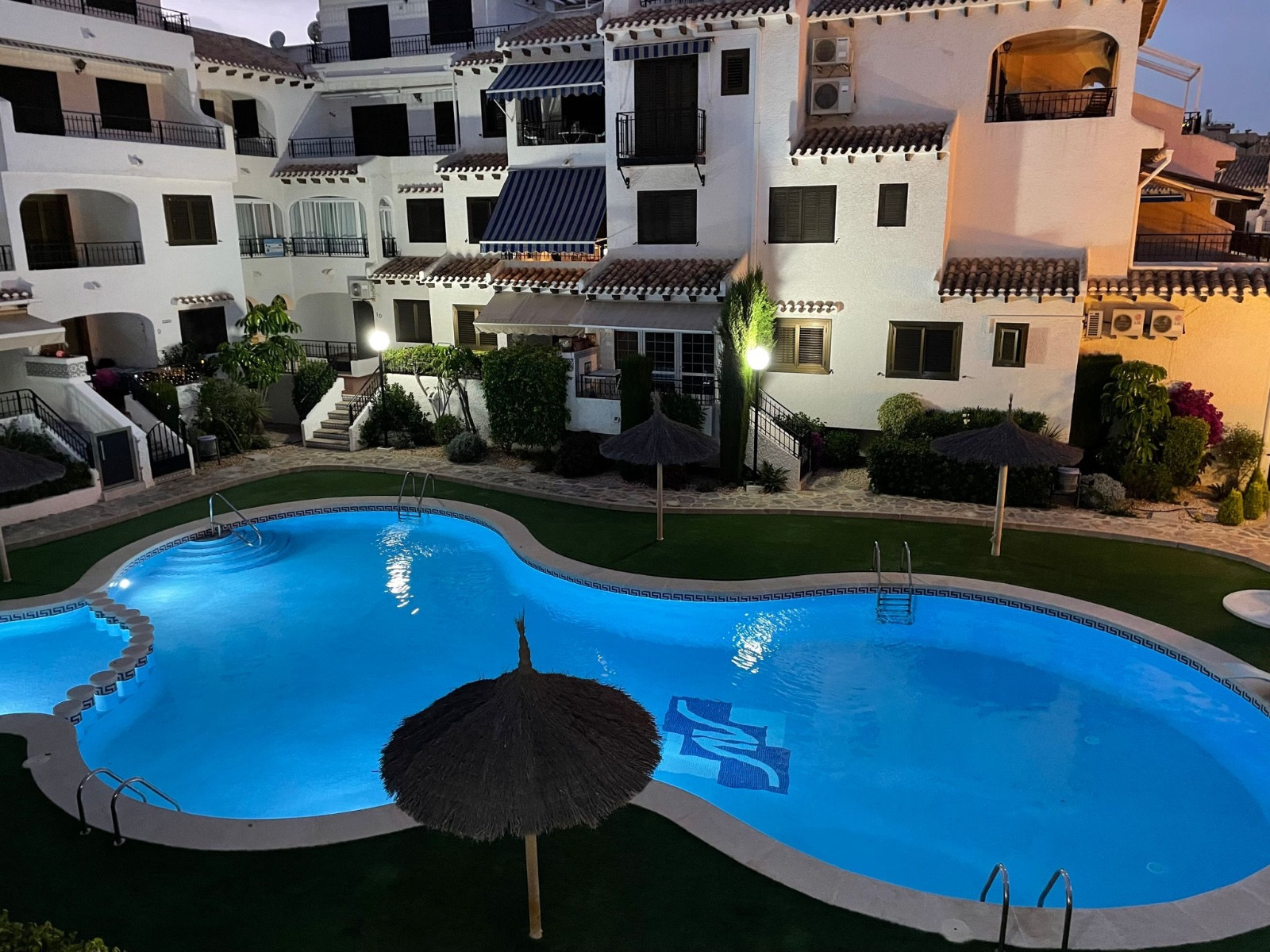 Dining area in apartment for sale in Cabo Roig