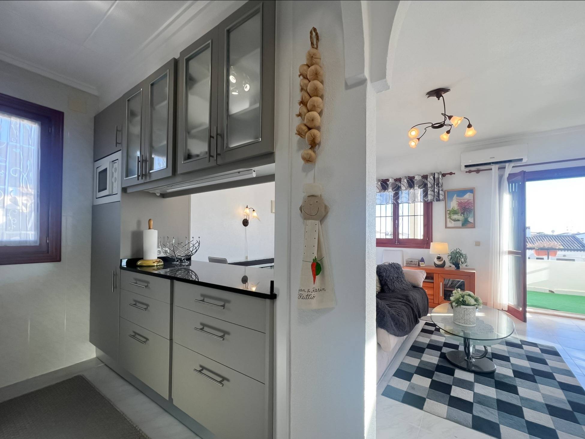 Terrace in bungalow for sale in Torrevieja