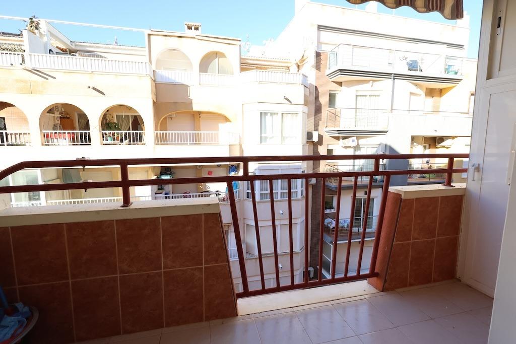 Bedroom in apartment for sale in Torrevieja