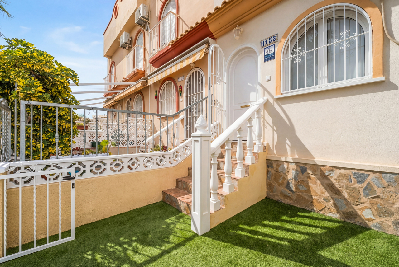 This stunning fully renovated 2-bedroom, 1