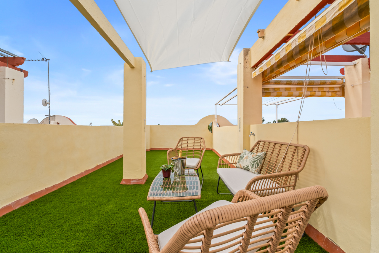 This stunning fully renovated 2-bedroom, 1