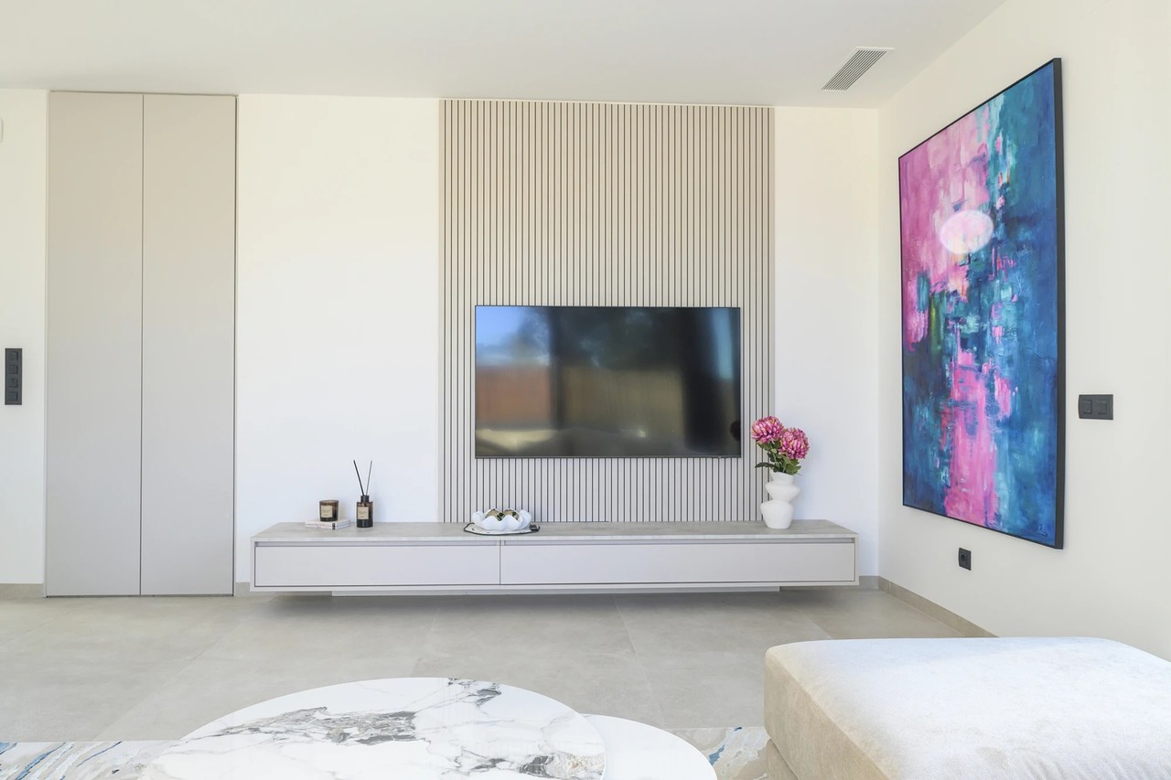 Bedroom in villa for sale in Las Colinas Golf
