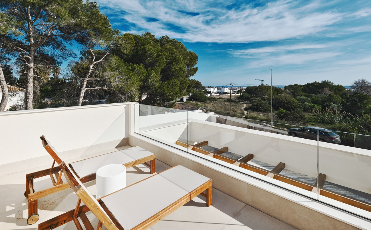 Bathroom in villa for sale in Orihuela Costa