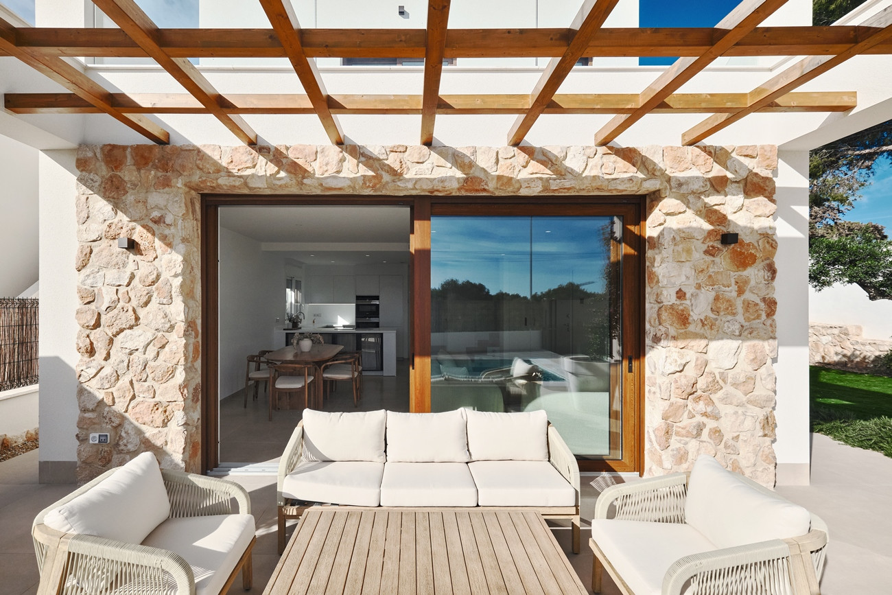 Kitchen in villa for sale in Orihuela Costa