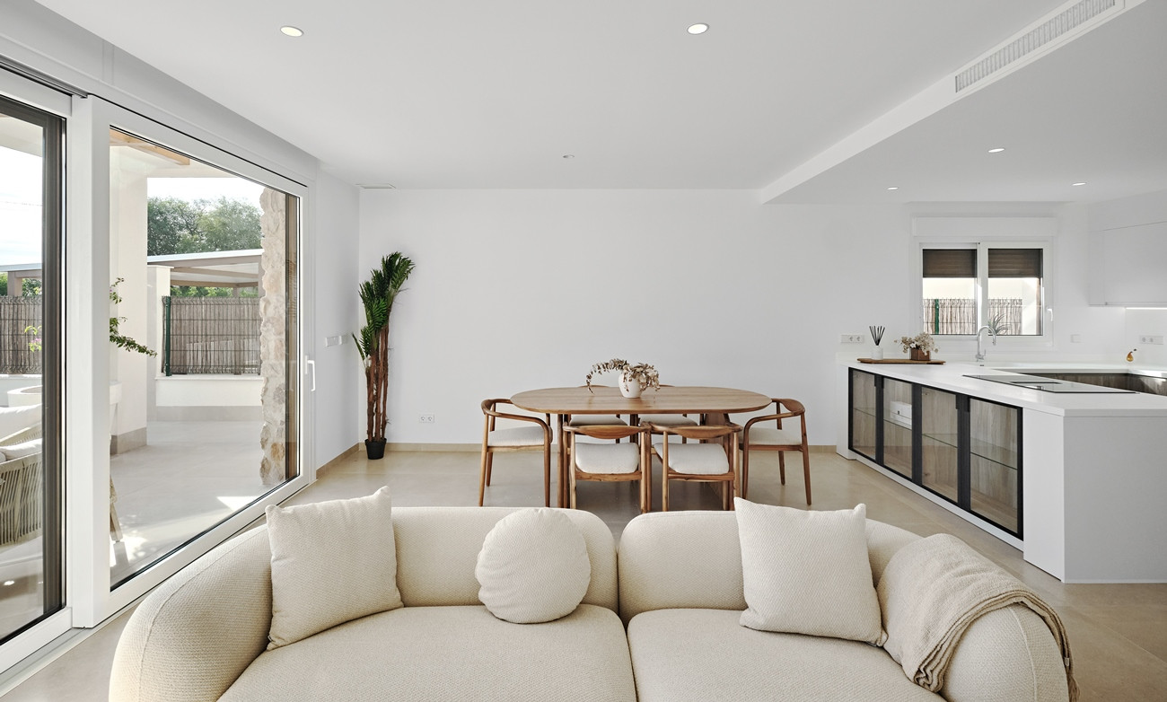 Terrace in villa for sale in Orihuela Costa