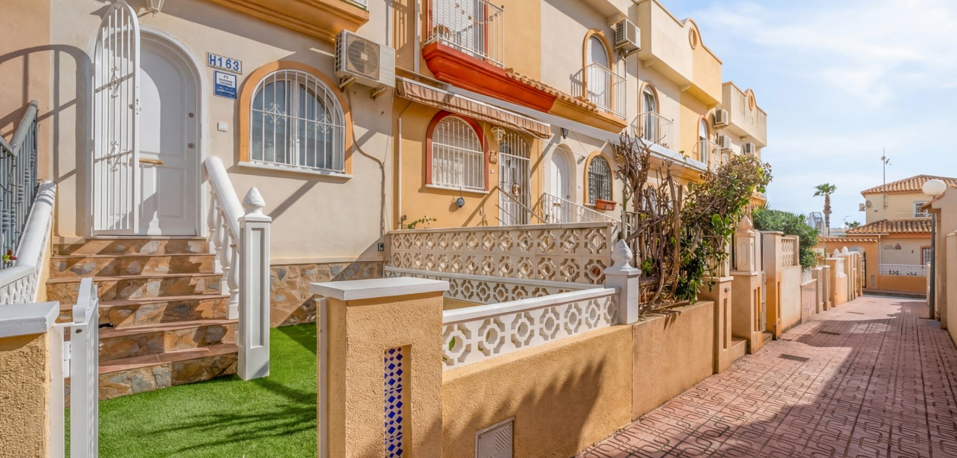 Exterior view in terraced for sale in Orihuela Costa