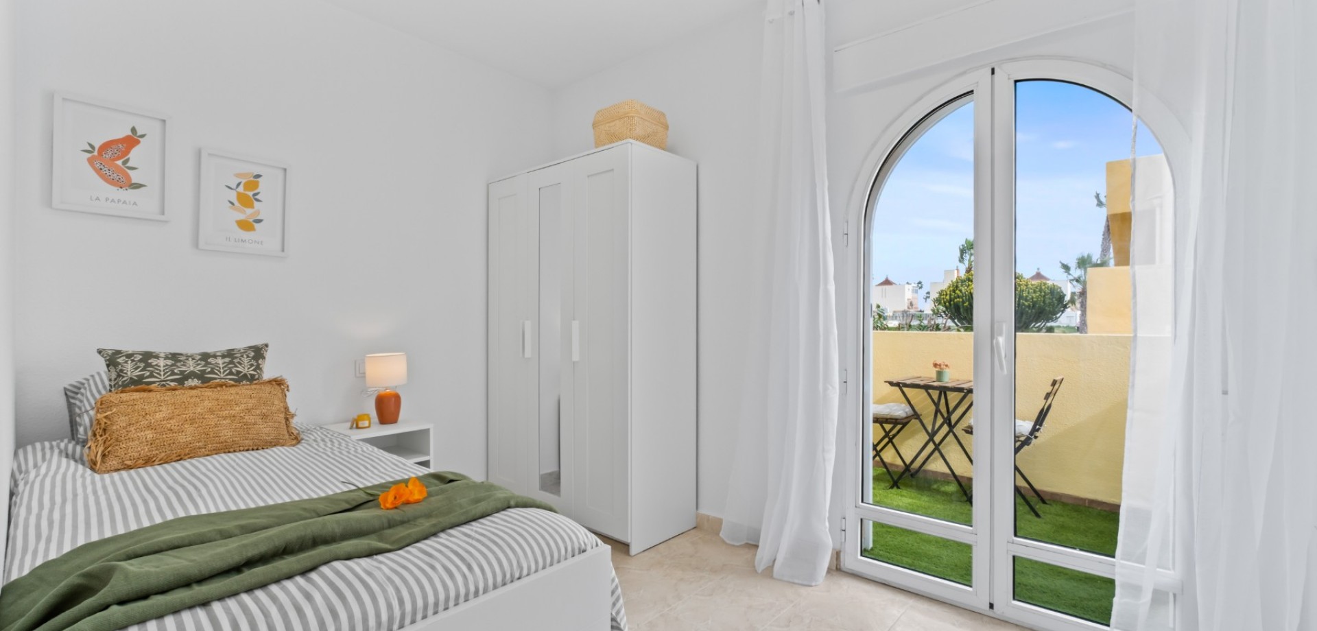 Dining area in terraced for sale in Orihuela Costa
