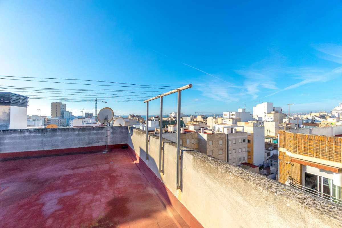 Bedroom in apartment for sale in Torrevieja