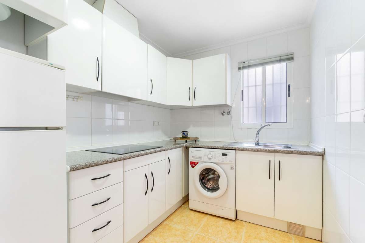 Terrace in apartment for sale in Torrevieja