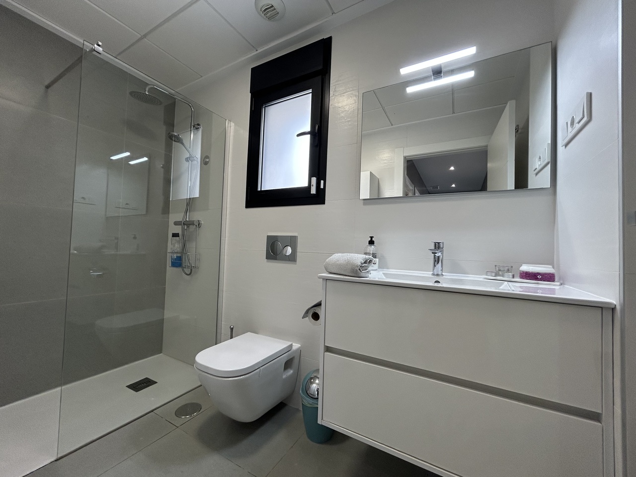 Master bedroom in villa for sale in Los Balcones
