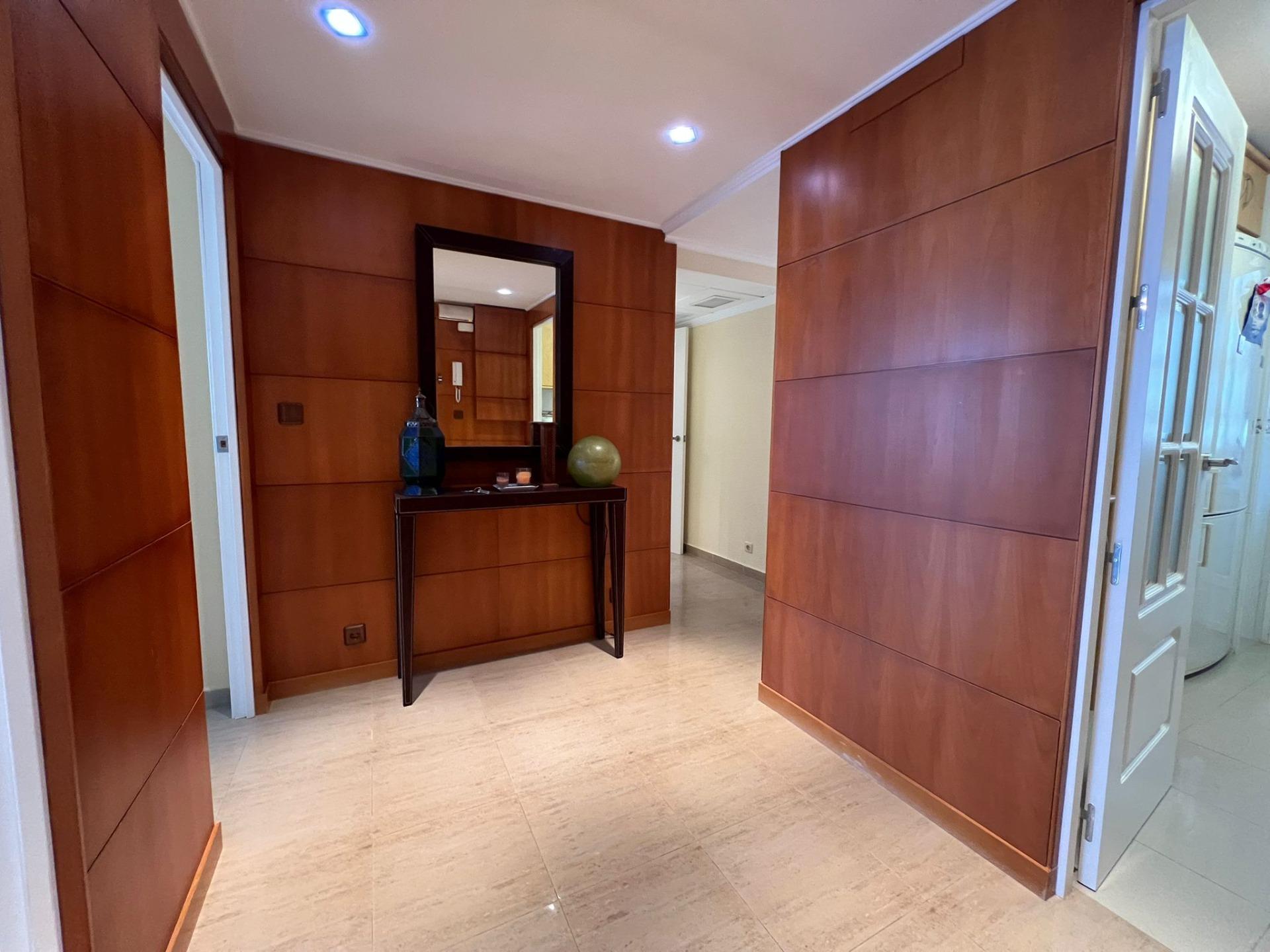 Bathroom in apartment for sale in Benidorm