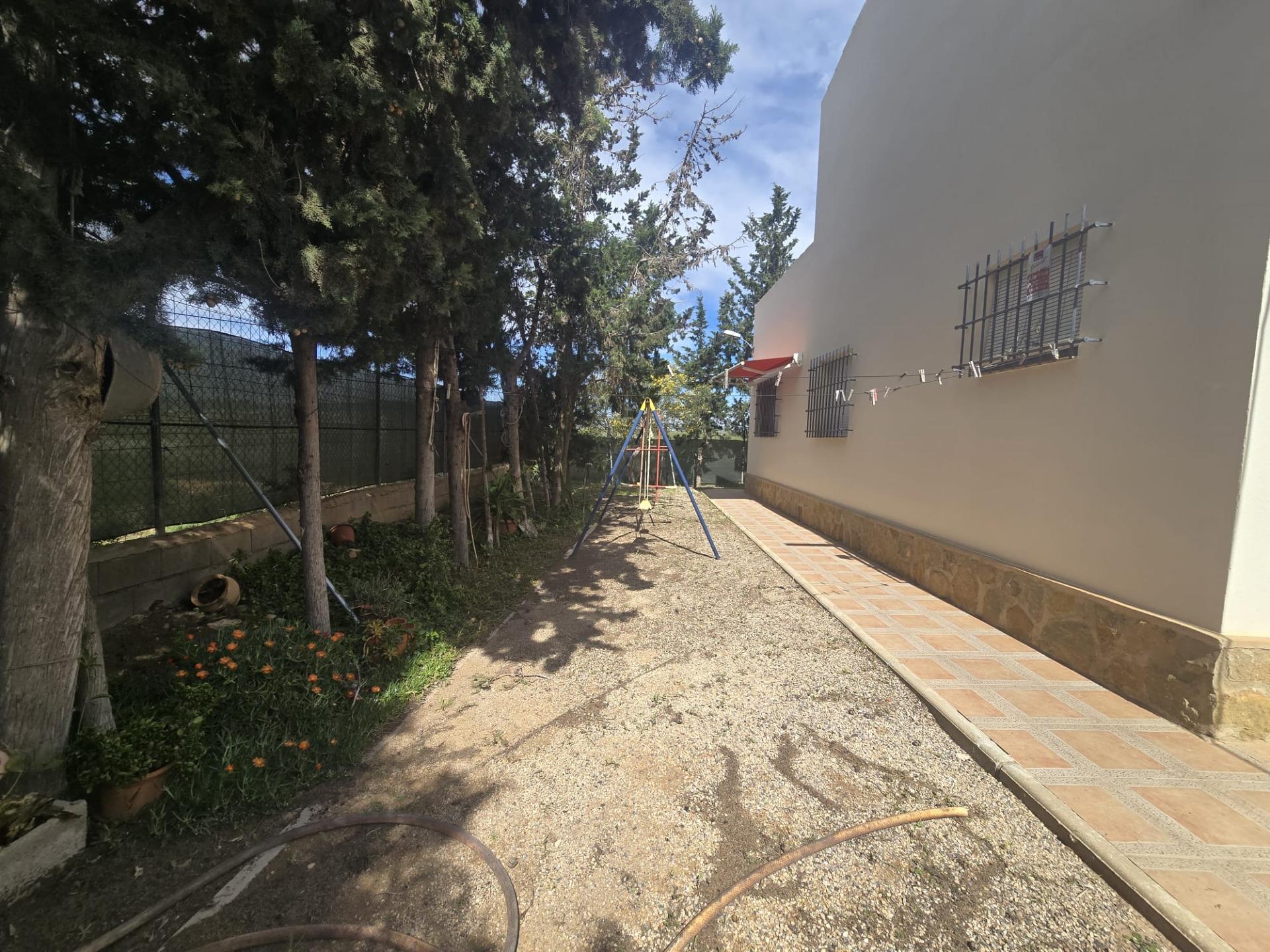 Living room in villa for sale in Murcia
