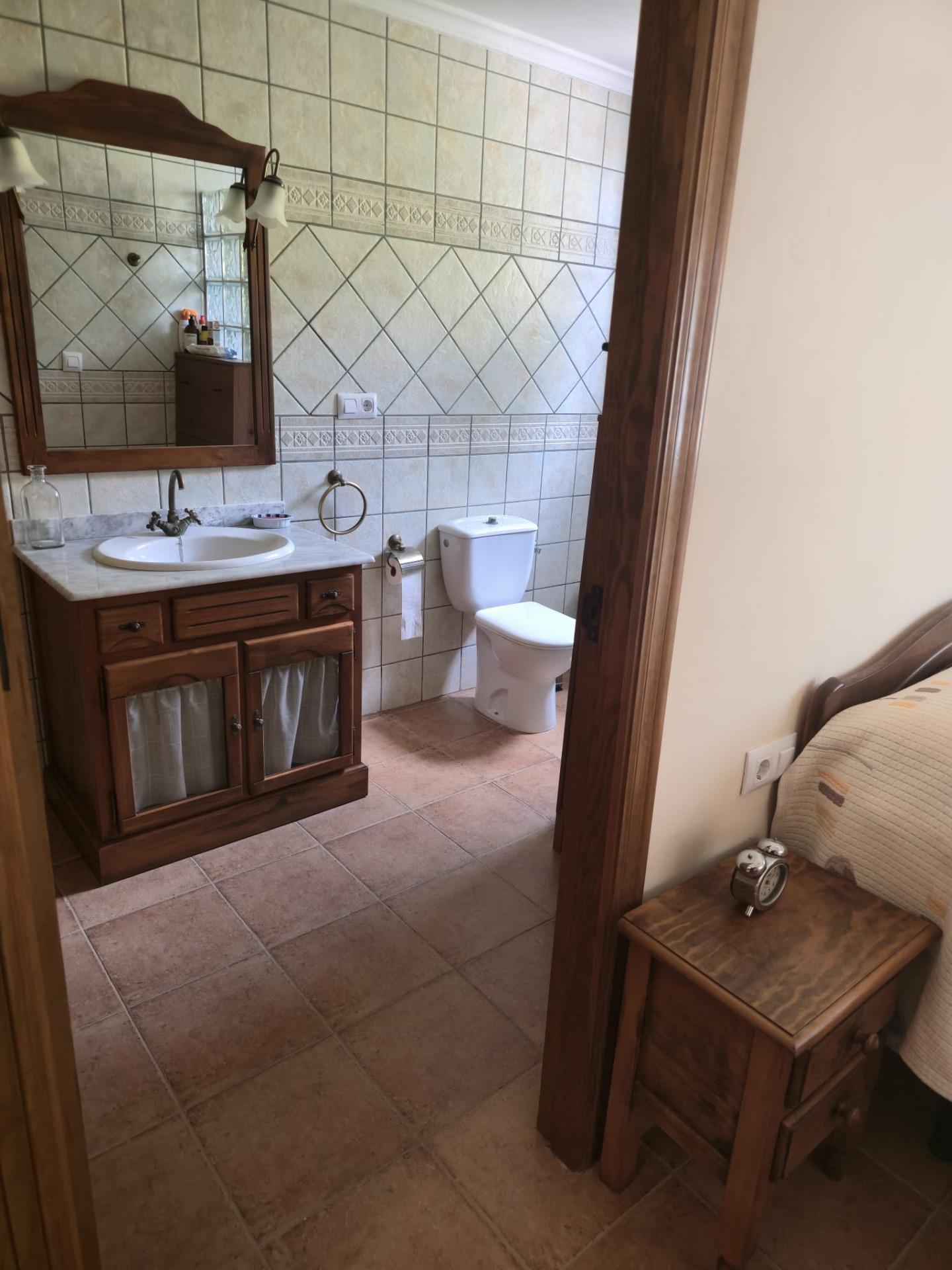 Bathroom in villa for sale in Murcia
