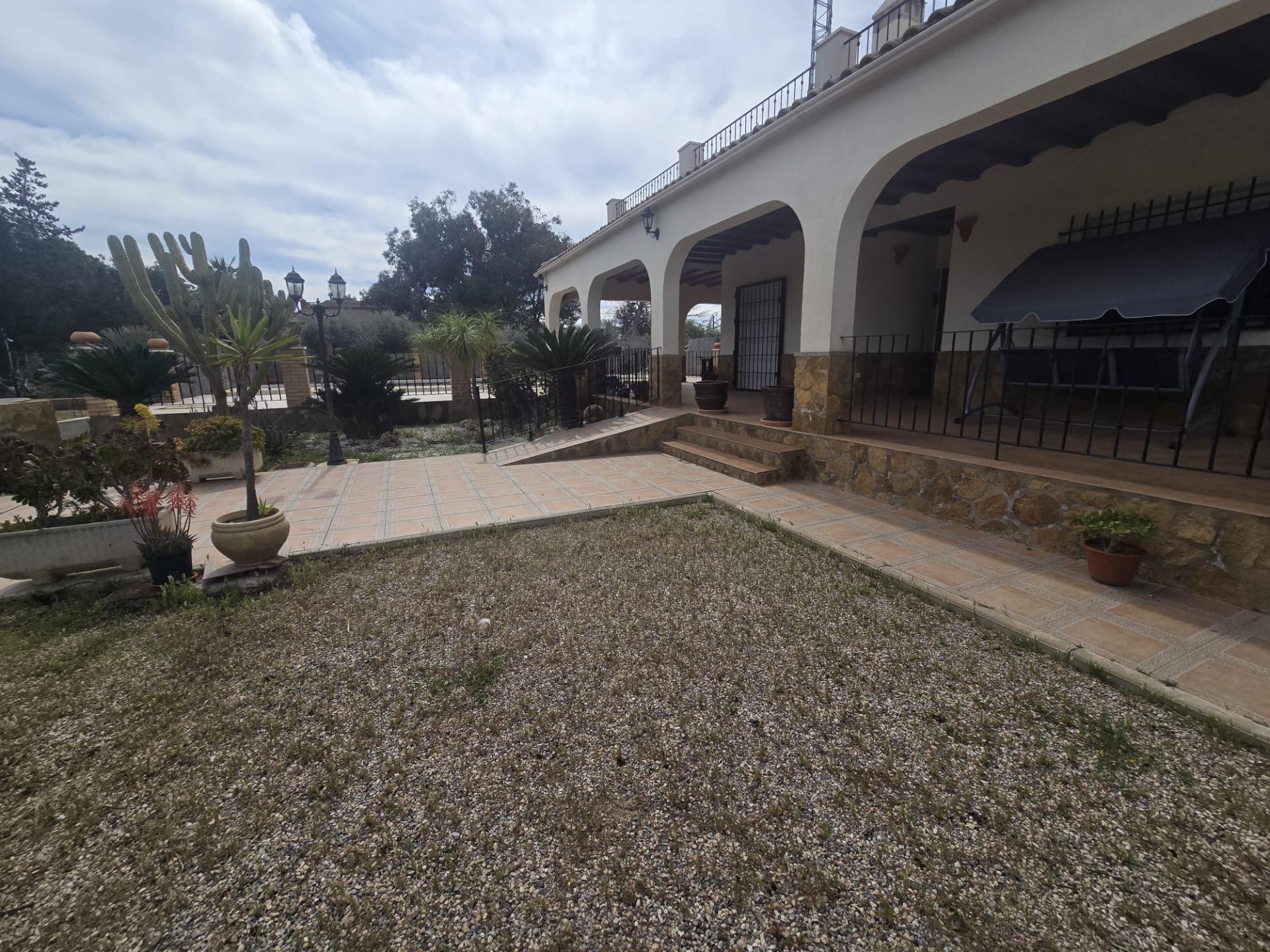 Terrace in villa for sale in Murcia