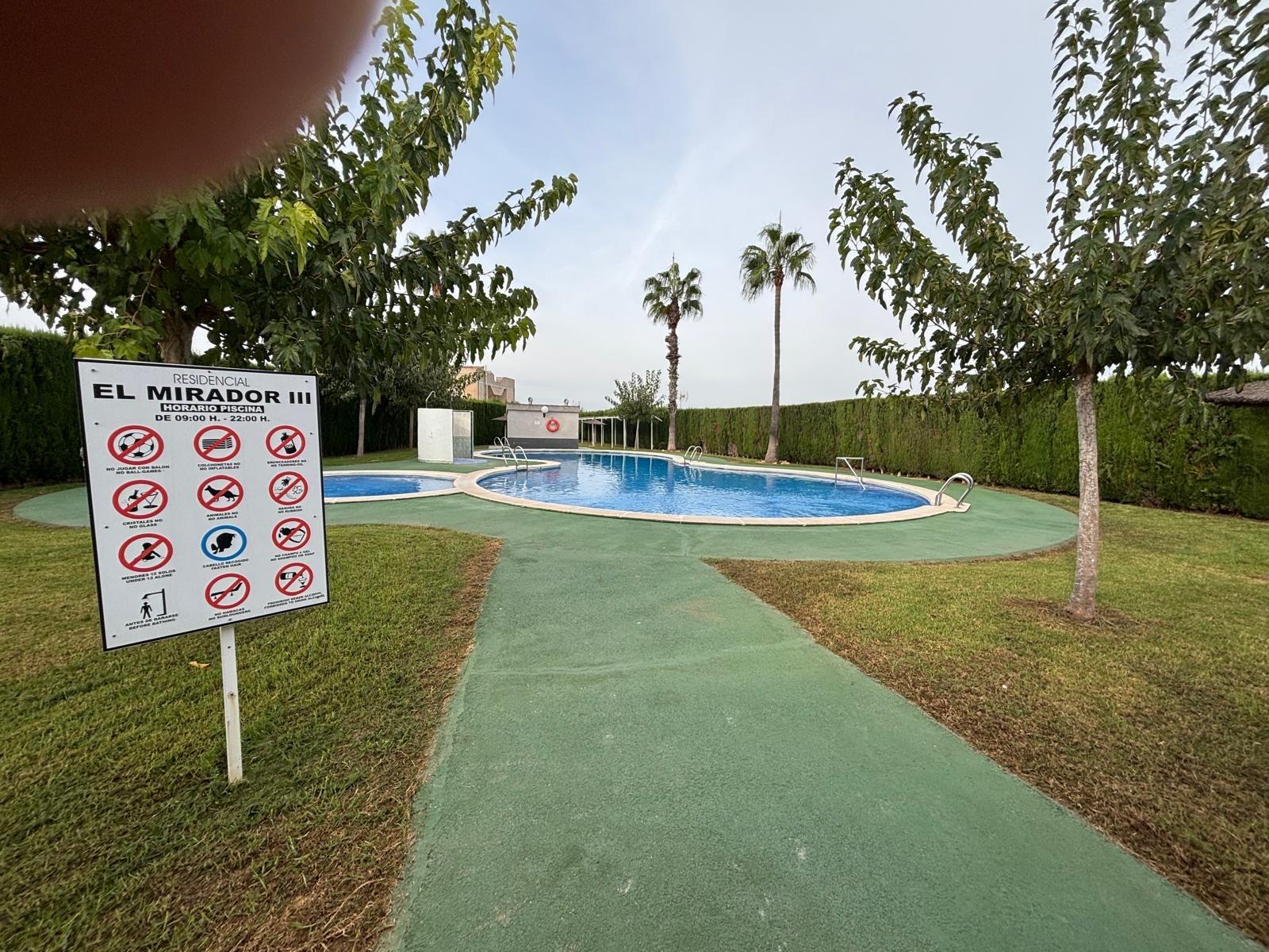 Master bedroom in bungalow for sale in Torrevieja