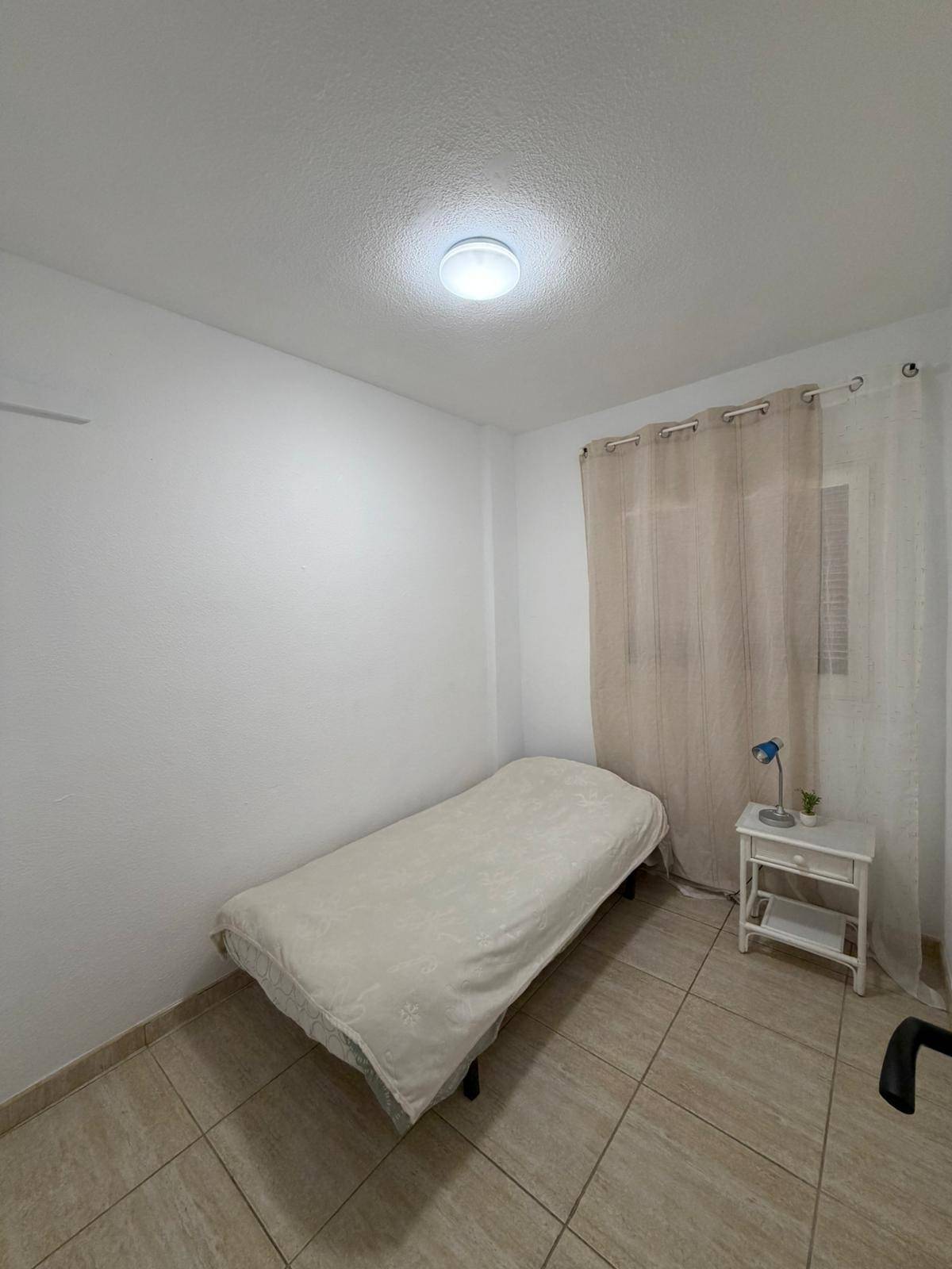 Bedroom in apartment for sale in Orihuela Costa