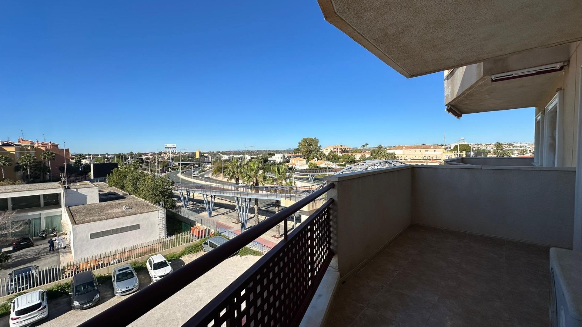 Dining area in apartment for sale in Orihuela Costa