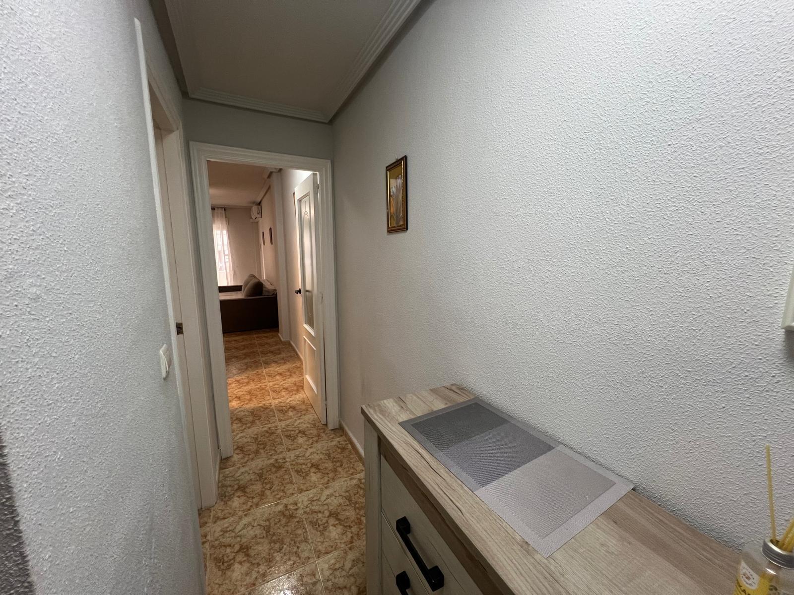 Bedroom in apartment for sale in Torrevieja