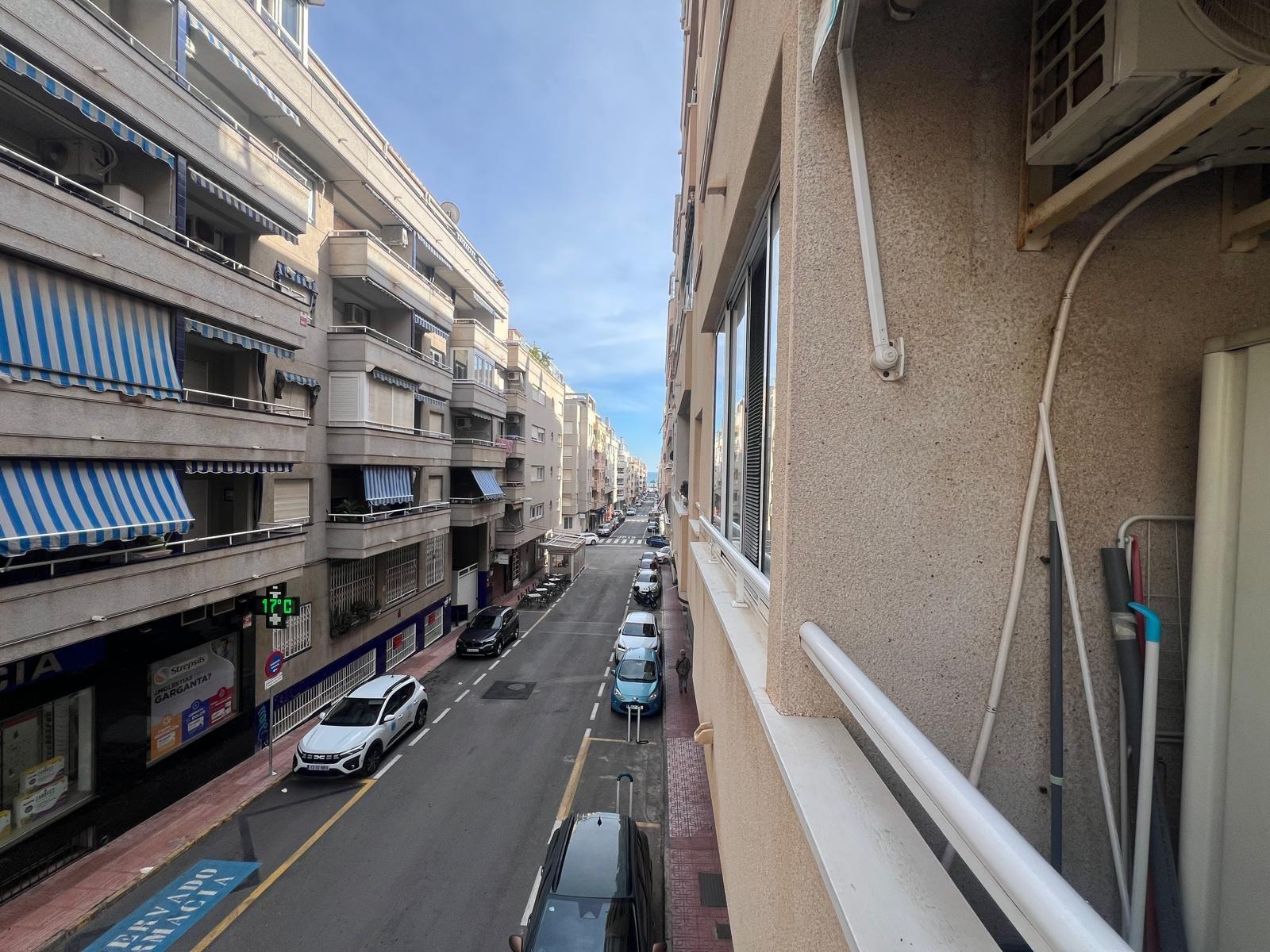 Kitchen in apartment for sale in Torrevieja