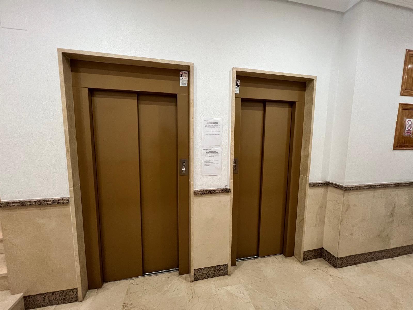 Bathroom in apartment for sale in Torrevieja