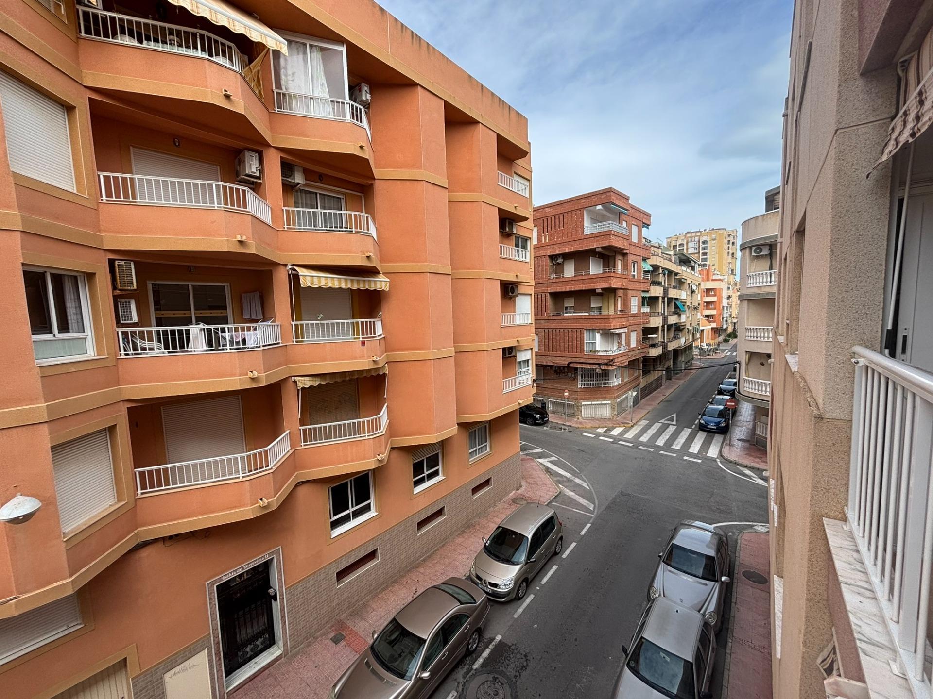 Kitchen in apartment for sale in Torrevieja