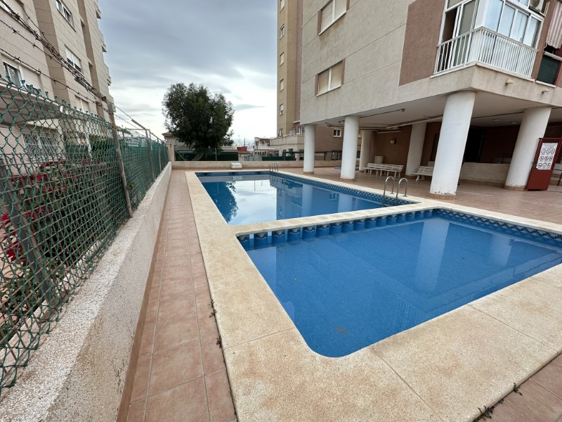 Terrace in apartment for sale in Torrevieja