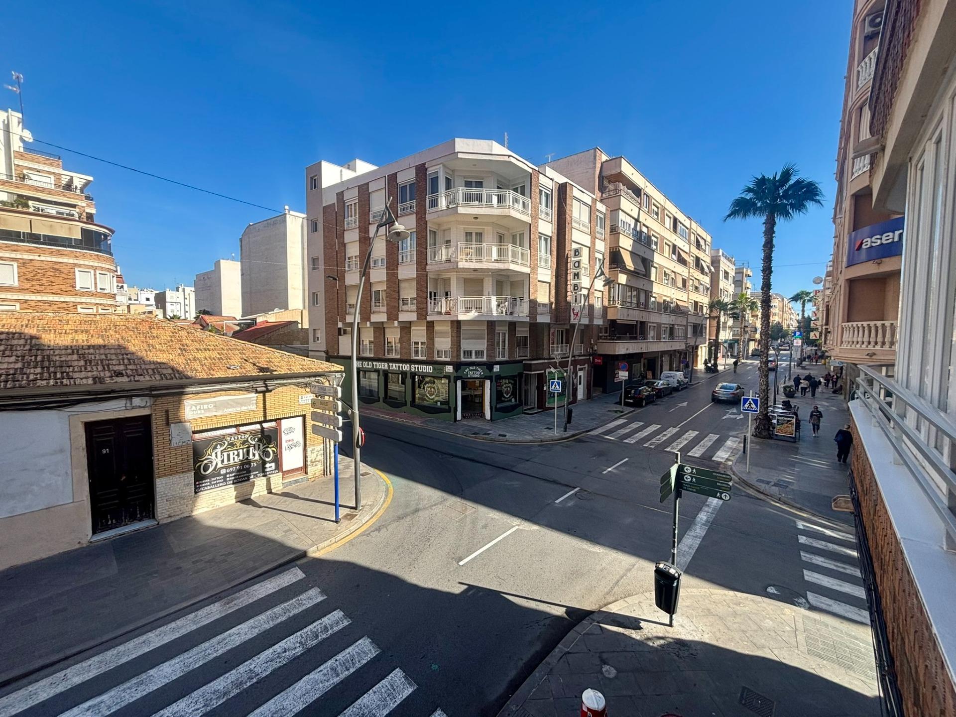Master bedroom in apartment for sale in Torrevieja